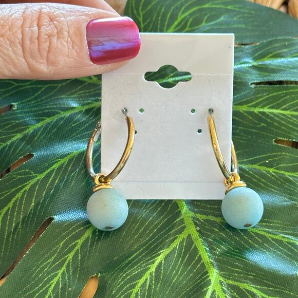 BOGO FRRE BLUE BEAD HOOP EARRINGS - Picture 3 of 4